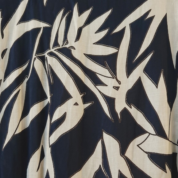 Amuse Society Provence Navy Blue White Print Wrap Maxi Dress Womens Size Small - Picture 6 of 12